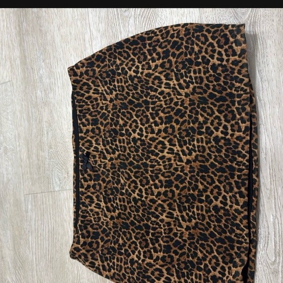 Edikted Brown Animal Print Skirt Set - Picture 5 of 6